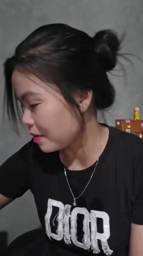 Nghe chị kể chuyện tình cảm không các em zai cu to
